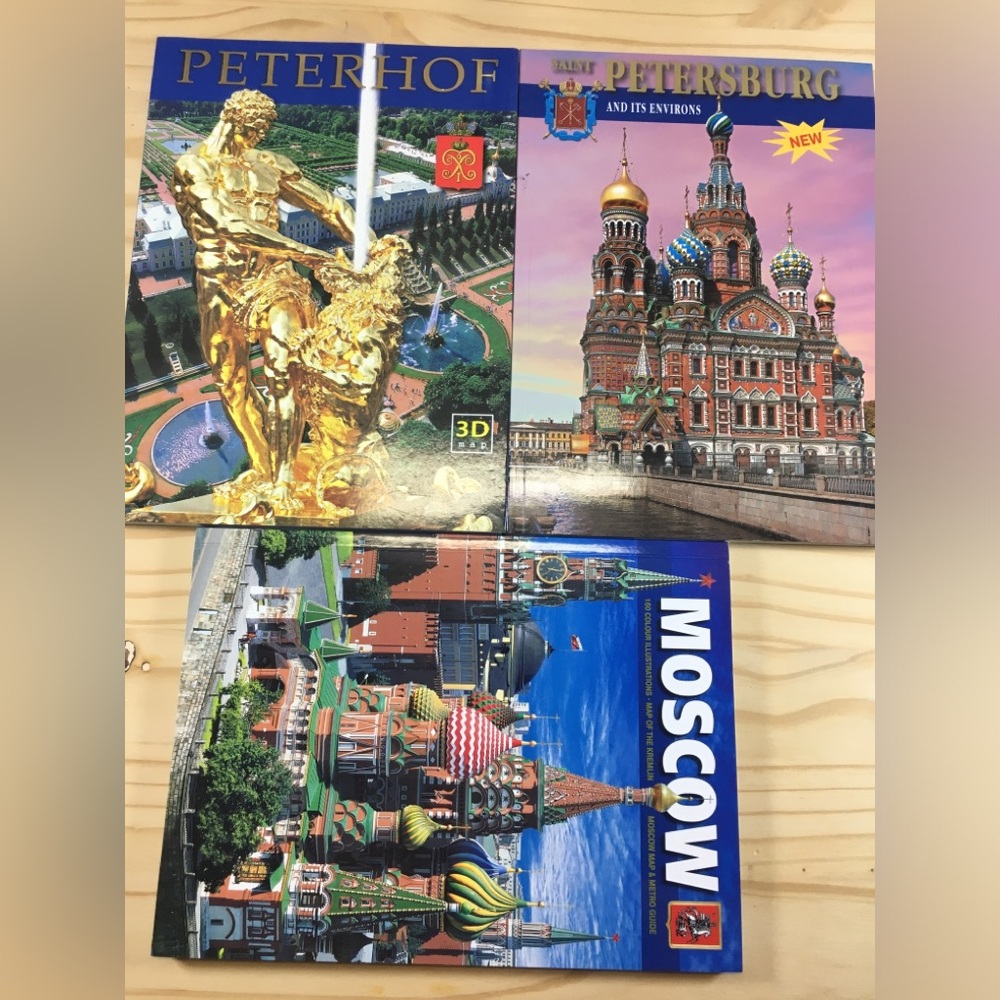 Photo Travel Guide Books Maps Travel Postcard Pack Moscow St.Petersburg Peterhof